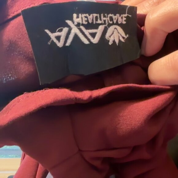 FIGS Catarina One-Pocket Scrub Top S AYA Healthcare - Picture 7 of 9